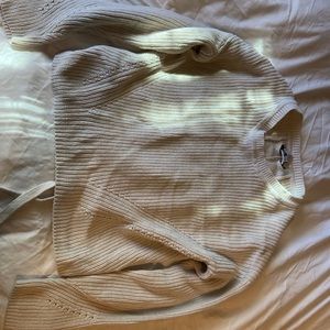 Cream lucky brand sweater!